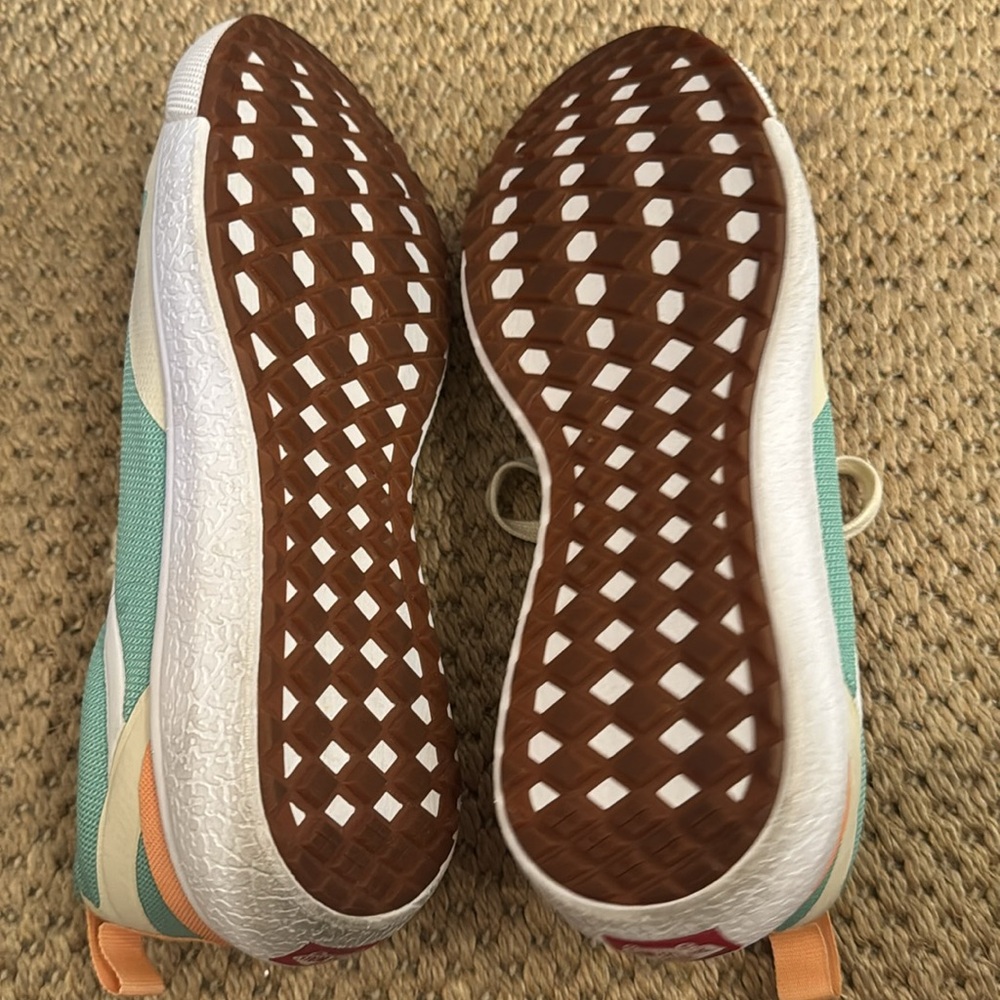 VANS UltraRange Exo Mens 9 Womens 10.5 Turtledove Dusty Jade Green. New no box - Picture 5 of 6